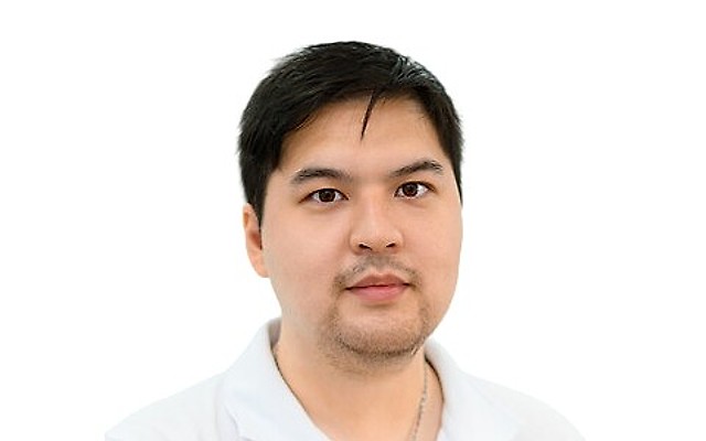 Ли Леонид Владимирович