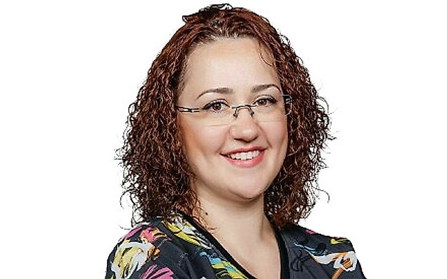 Острецова Лариса Евгеньевна